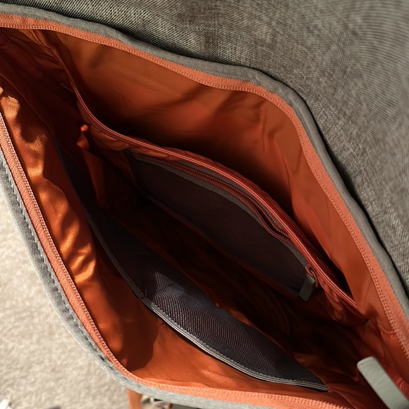 DoTerra Backpack - Picture 3 of 3